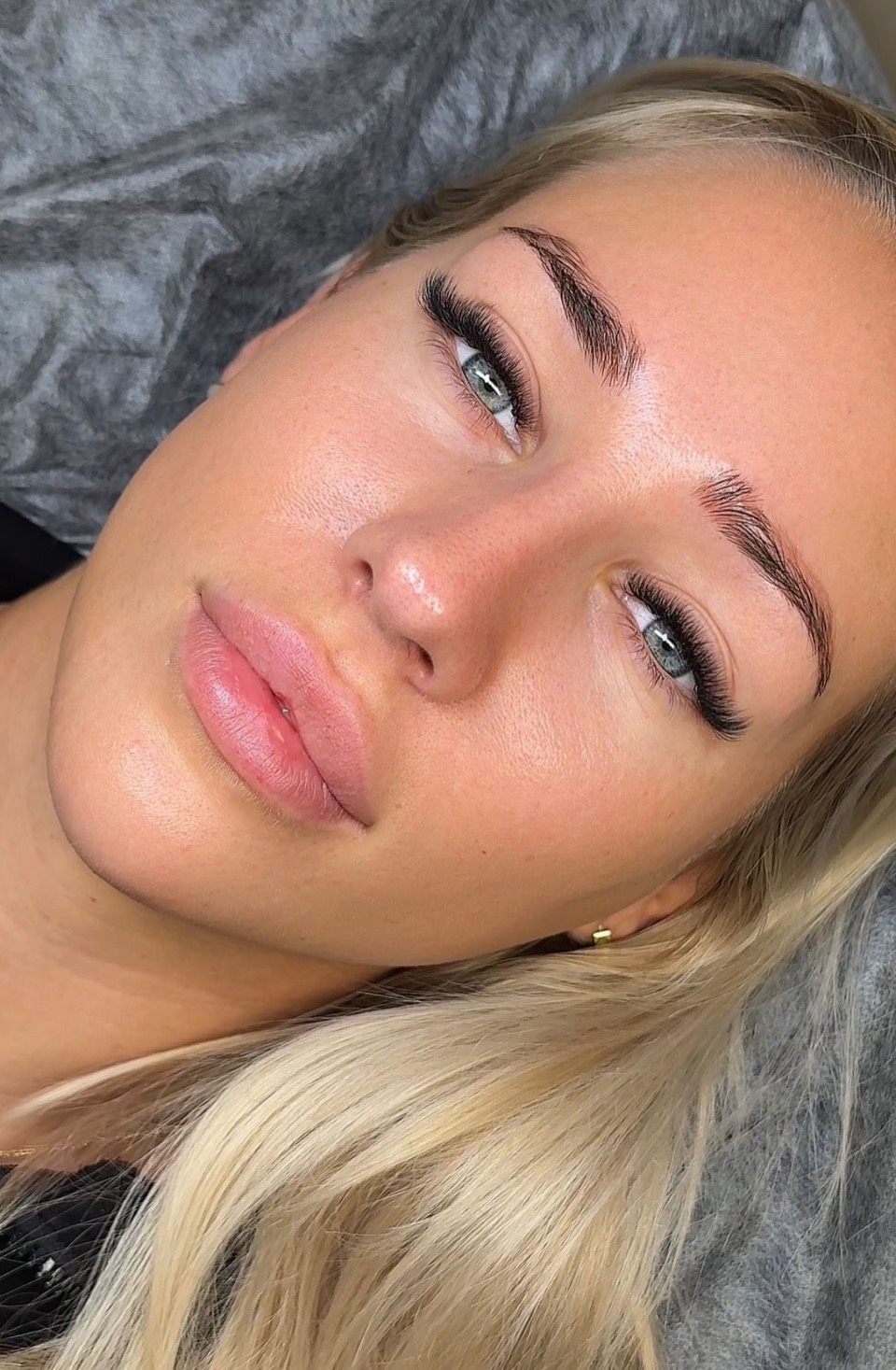 Wimpernverlängerung – voluminöse Lashes